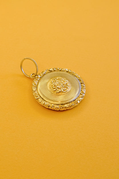 15ct Yellow Gold Victorian Medallion Pendant, Floral & Engine-Turned